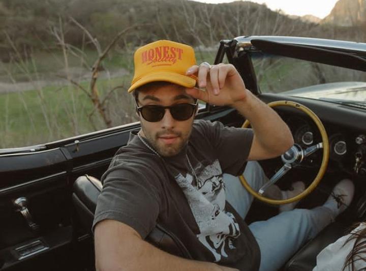 Austin North Biography, Age, Height, Girlfriend, TV Show, Net Worth, Wiki